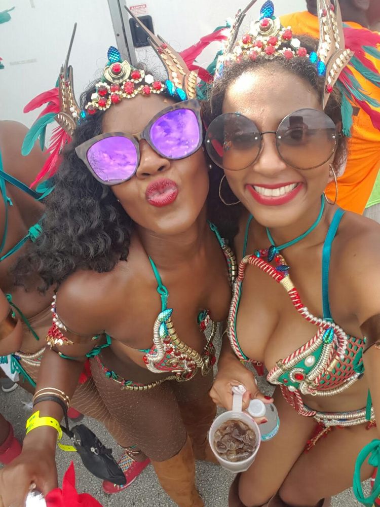 riskiwi-miami-carnival