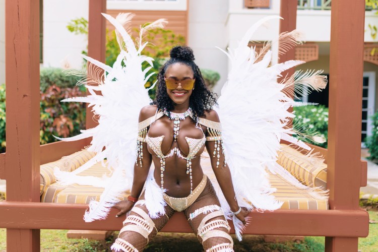 Xuvo Carnival Majesty